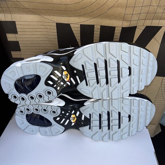 NEW Nike Air Max 95 By You Wolf Grey/Black HF0665-900 Men Size 11/ Womens 12.5 - Picture 5 of 7